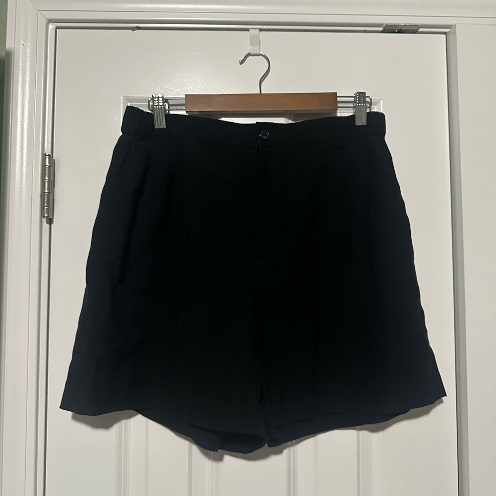 Open Edit Black Shorts with Elastic Band Size Large